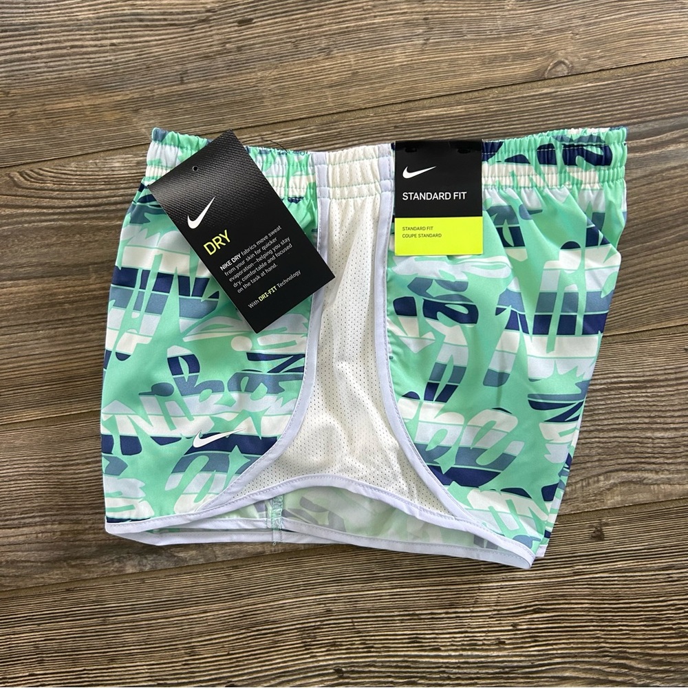 Nike girls athletic shorts NWT